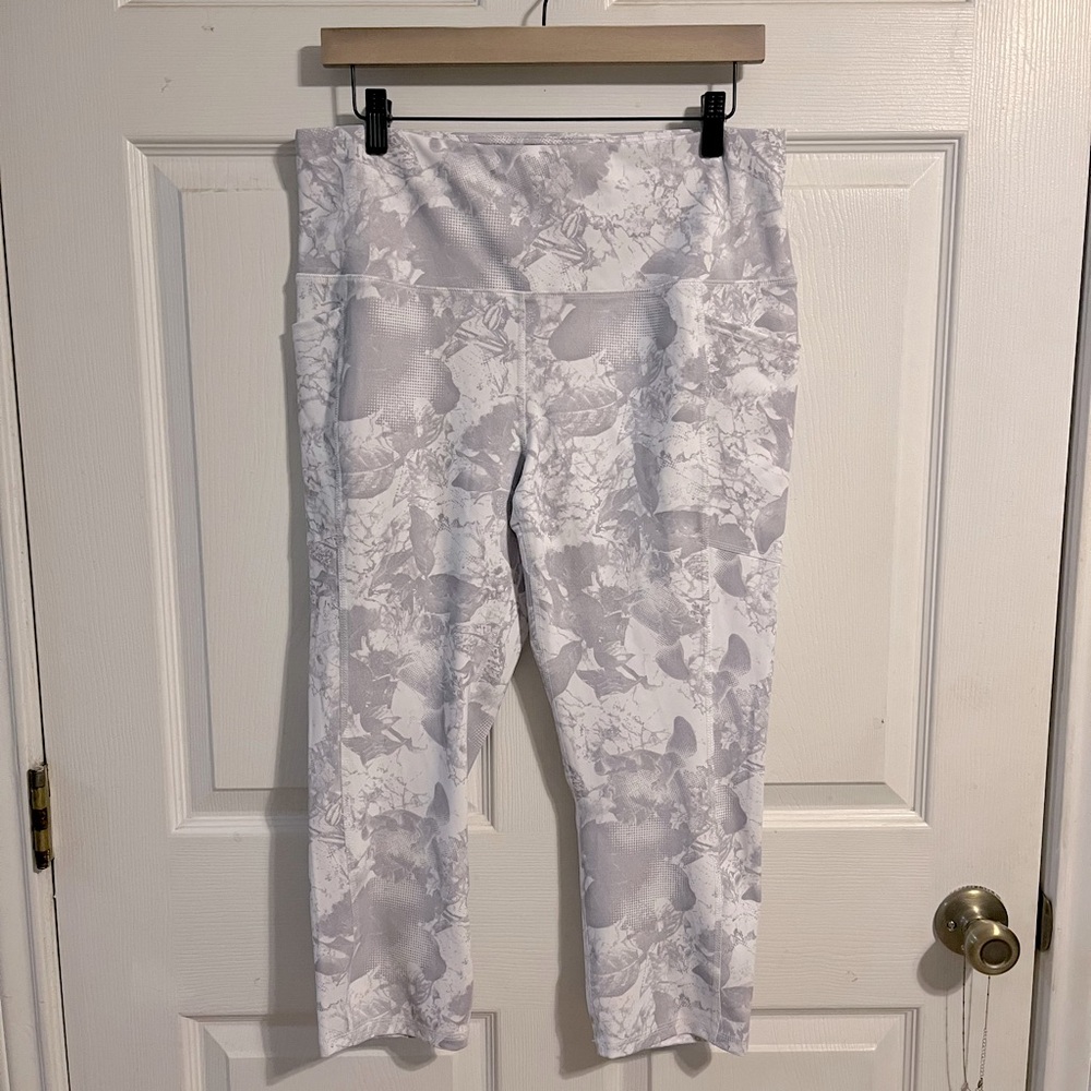RBX | Grey Pattern Workout Legging with Pockets - Sz XL